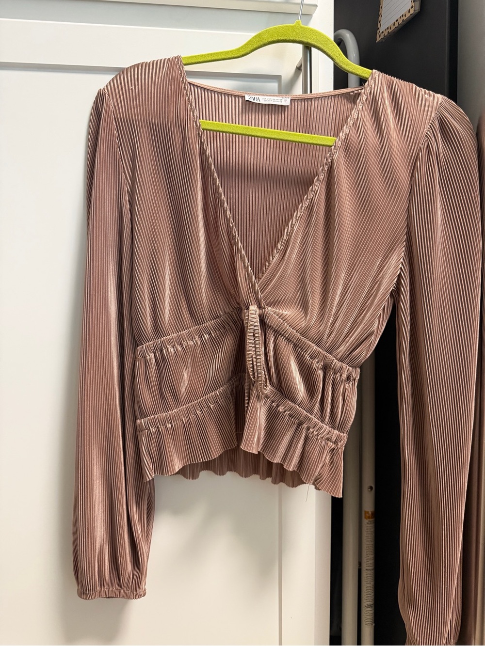 Zara Pleated Dusty Rose V-Neck Cropped Top